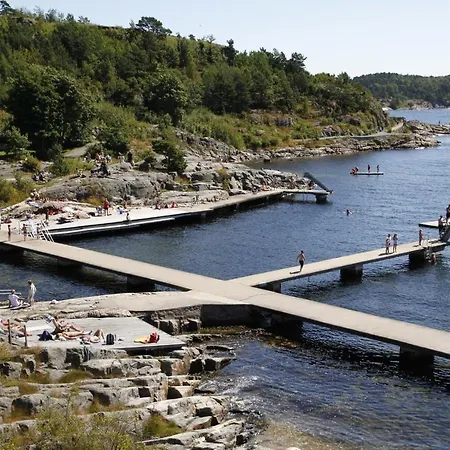 Holiday home Sentral Sorlandsidyll Med Boblebad Og Hjemmekino Kristiansand