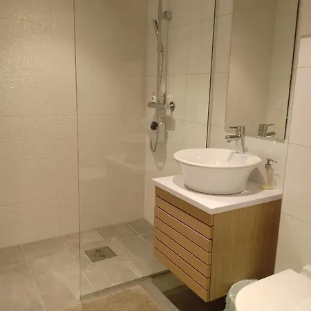 Holiday home Sentral Sorlandsidyll Med Boblebad Og Hjemmekino Kristiansand