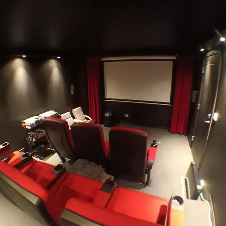Holiday home Sentral Sorlandsidyll Med Boblebad Og Hjemmekino